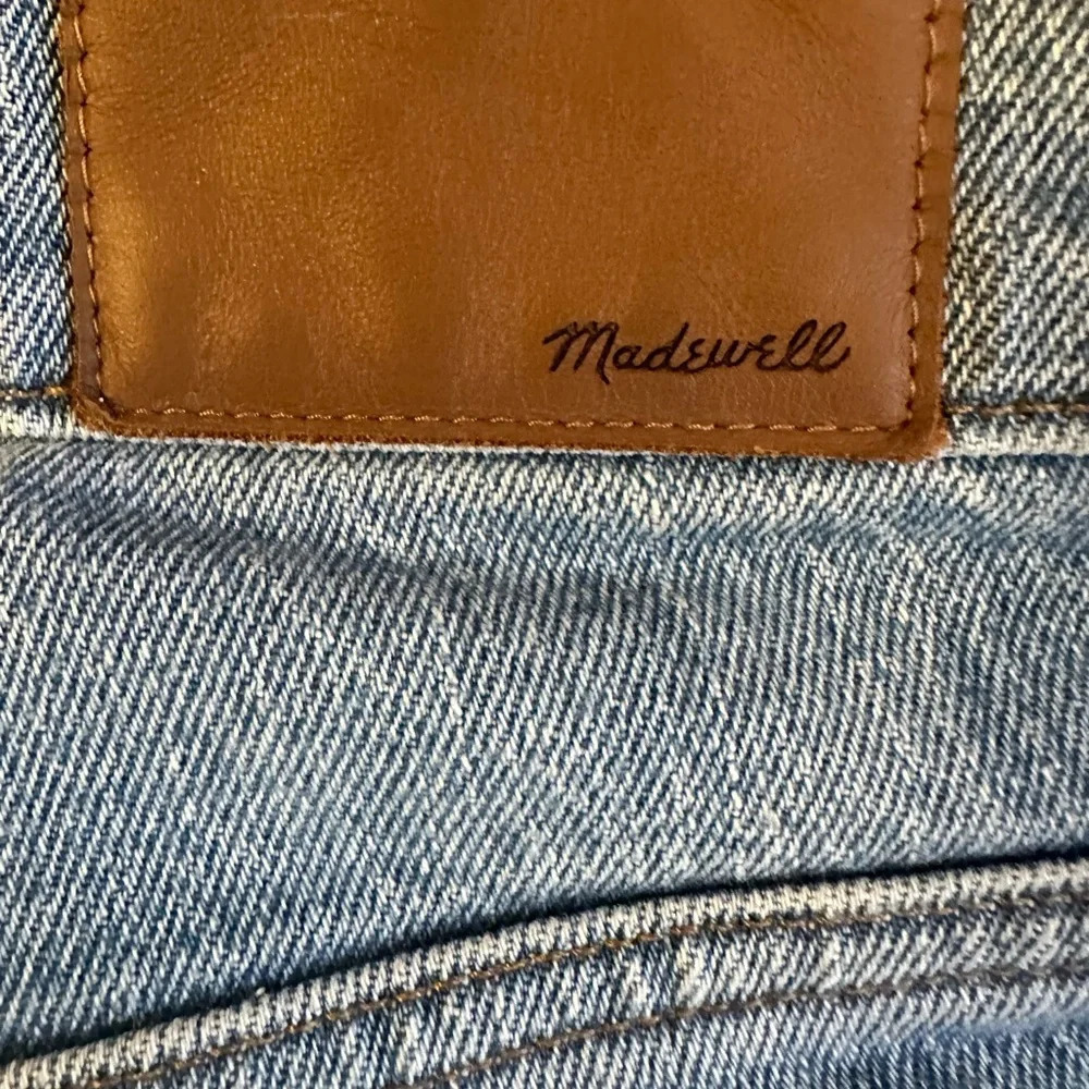 Madewell The Perfect Vintage Jean Straight Leg Jeans Size 24P distressed raw hem - Picture 5 of 5
